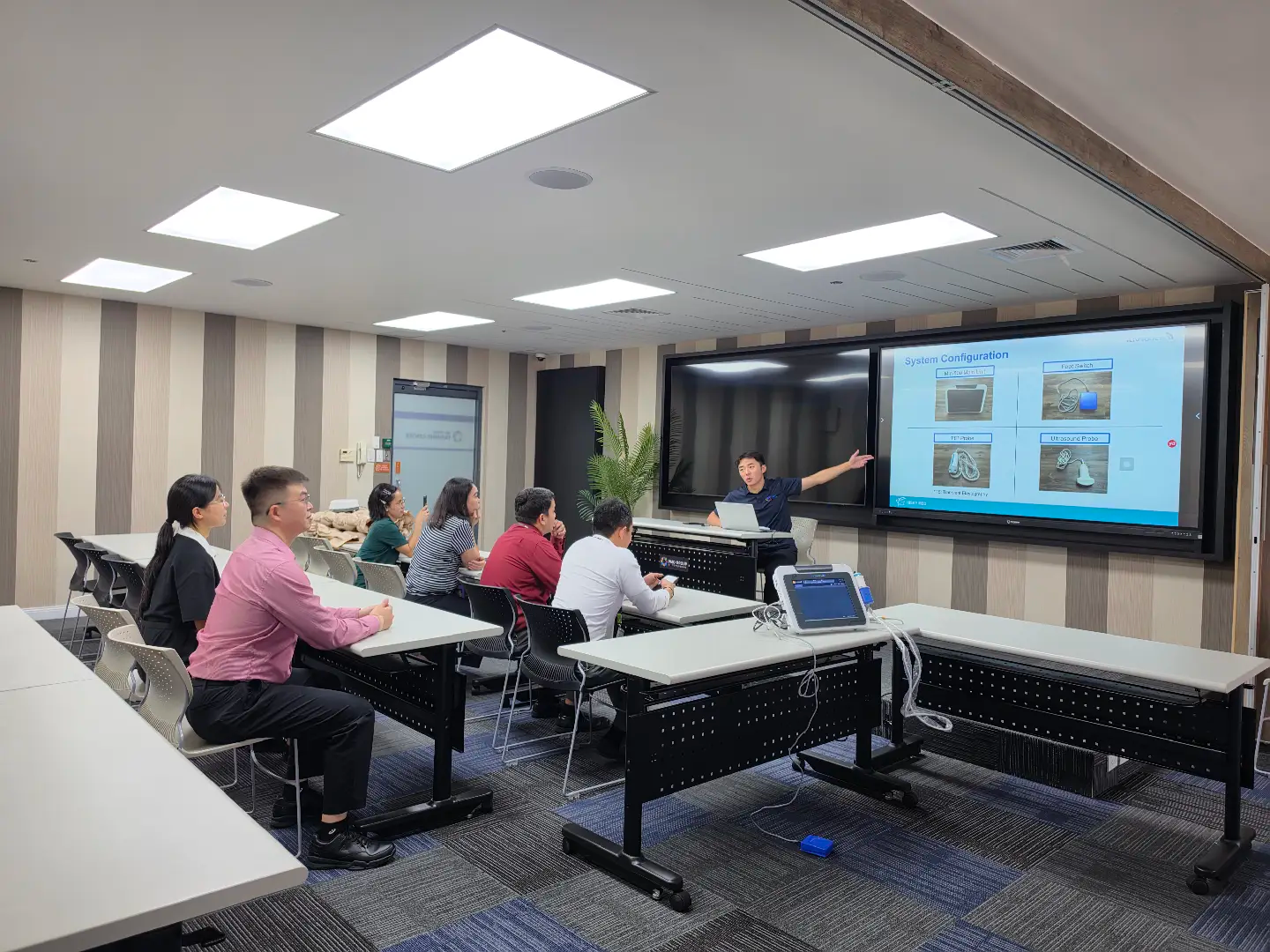 Medbanc Team Strengthens Product Knowledge Through iLivTouch Training